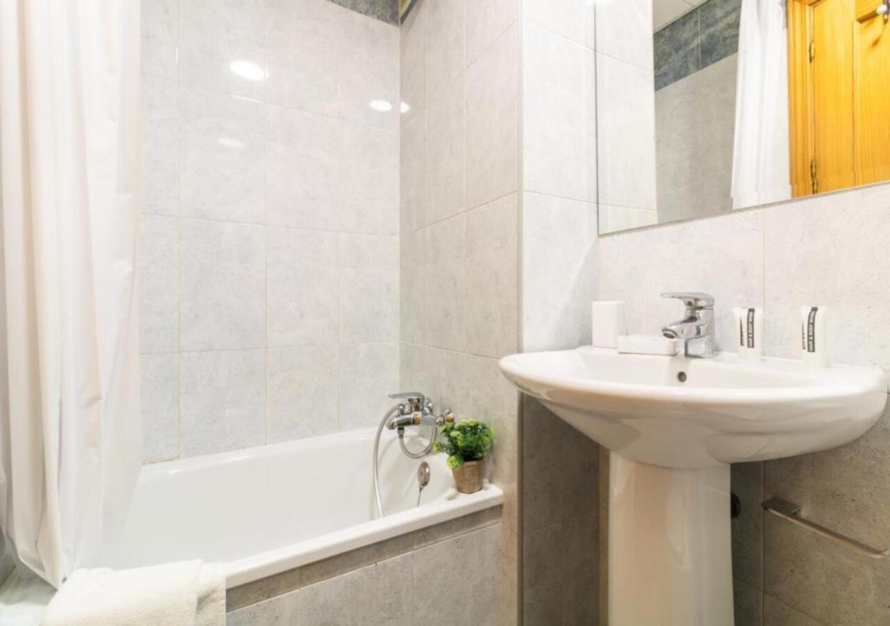 Picasso - Art District Experience Apartment Малага Екстериор снимка